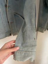 Load image into Gallery viewer, Vintage Wrangler denim jacket