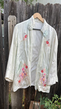 Load image into Gallery viewer, Vintage silk embroidered jacket