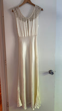 Load image into Gallery viewer, 1930s 2 piece dressing gown
