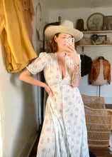 Load image into Gallery viewer, Vintage 1930s floral dress