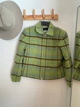 Load image into Gallery viewer, Vintage cropped plaid coat