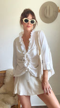 Load image into Gallery viewer, Vintage ruffle top
