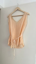 Load image into Gallery viewer, 1930s silk blouse