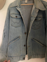 Load image into Gallery viewer, Vintage Wrangler denim jacket