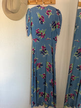 Load image into Gallery viewer, Vintage 1930s 40s floral wrap dress