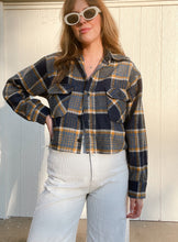 Load image into Gallery viewer, Vintage cropped plaid button up