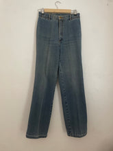 Load image into Gallery viewer, Vintage Brittania jeans
