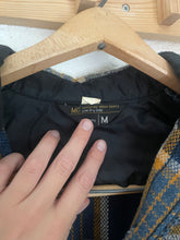 Load image into Gallery viewer, Vintage cropped plaid button up