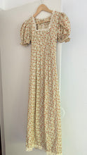 Load image into Gallery viewer, Vintage 70s floral prairie dress