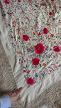 Load image into Gallery viewer, Antique 1910s Manton de Manila silk piano shawl