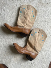 Load image into Gallery viewer, Vintage 1970s Dan Post cowboy boots
