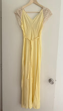 Load image into Gallery viewer, Vintage 1930s 40s gown