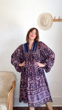 Load image into Gallery viewer, Vintage rare 1960s/70s silk hand blocked Phool dress