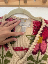 Load image into Gallery viewer, Vintage floral cardigan