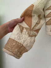 Load image into Gallery viewer, Vintage quilt coat