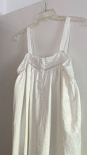 Load image into Gallery viewer, Vintage white dress