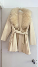 Load image into Gallery viewer, Vintage fur collar wool coat