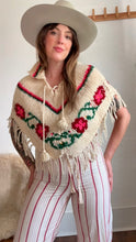 Load image into Gallery viewer, Vintage floral poncho