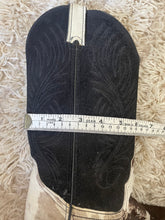 Load image into Gallery viewer, Vintage code west cowhide boots size 6.5-7