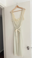 Load image into Gallery viewer, Vintage lace trim nightgown