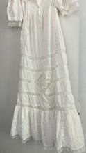 Load image into Gallery viewer, Vintage cotton lace dress