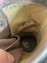 Load image into Gallery viewer, Vintage Justin’s Roper boots 7.5