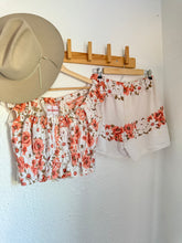 Load image into Gallery viewer, Signature collection- two piece floral set TOP