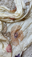 Load image into Gallery viewer, Vintage floral scarf