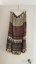 Load image into Gallery viewer, Vintage Indian cotton skirt
