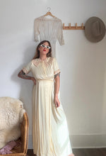 Load image into Gallery viewer, Vintage 1930s 40s dress