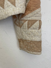 Load image into Gallery viewer, Vintage quilt coat