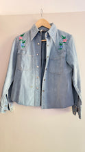 Load image into Gallery viewer, Vintage floral western top
