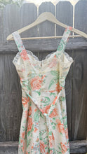 Load image into Gallery viewer, Vintage 70s floral dress