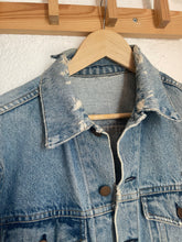 Load image into Gallery viewer, Vintage denim jacket