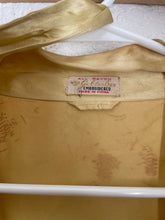 Load image into Gallery viewer, Vintage gold kimono