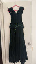 Load image into Gallery viewer, 1930s emerald green silk gown