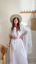 Load image into Gallery viewer, Vintage white silk fringe shawl