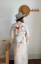 Load image into Gallery viewer, Vintage 1940s silk brocade kimono