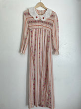 Load image into Gallery viewer, Vintage 70s collared dress