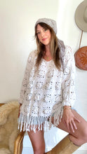 Load image into Gallery viewer, Vintage crochet fringe top