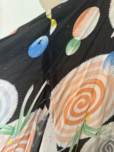 Load image into Gallery viewer, Vintage kimono