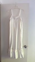 Load image into Gallery viewer, Vintage white dress