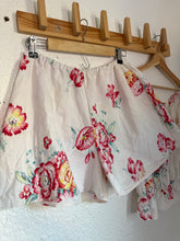 Load image into Gallery viewer, Signature Collection-two piece floral set PANT