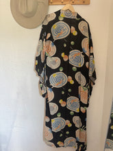 Load image into Gallery viewer, Vintage kimono