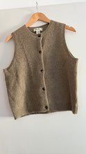 Load image into Gallery viewer, Vintage Eddie Bauer vest