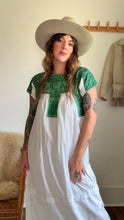 Load image into Gallery viewer, Vintage Oaxacan Mexican dress