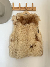 Load image into Gallery viewer, Vintage curly lamb fur vest