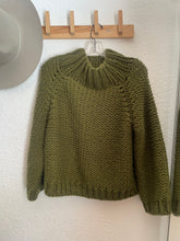 Load image into Gallery viewer, Vintage green knit sweater