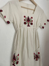 Load image into Gallery viewer, Vintage cotton embroidered dress