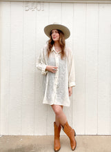 Load image into Gallery viewer, Vintage metallic thread blouse